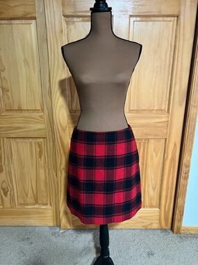 Uniqlo Red and Black Plaid Mini Skirt